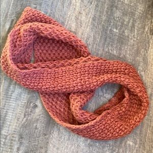 Rose chunky knit infinity scarf